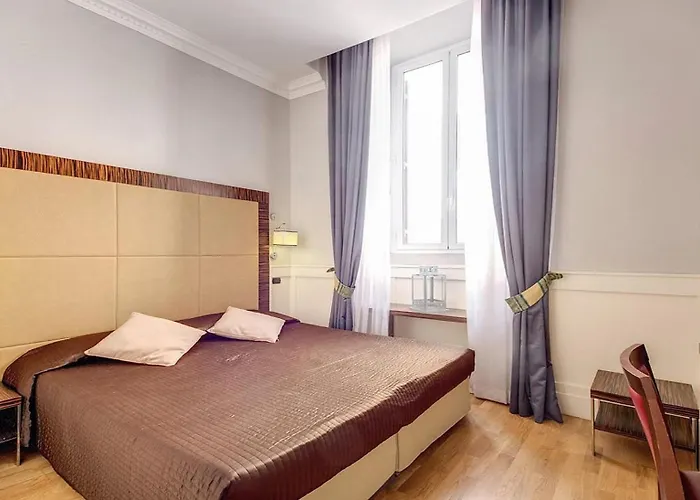939 Hotel 3*